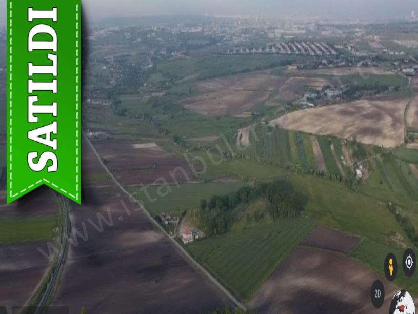 Çatalca Nakkaşta  Satılık  Arsa , 398 m2 Yolu Var Hisseli