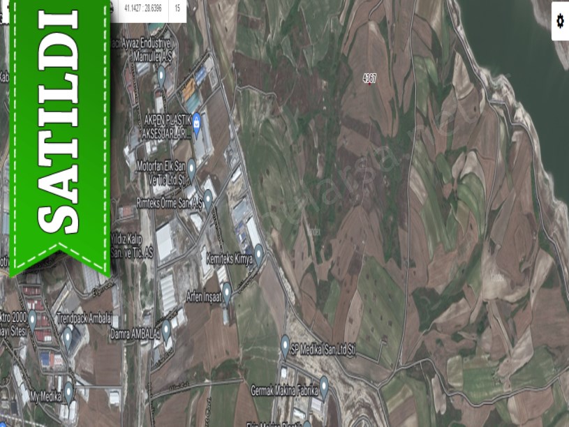 Arnavutköy Sazlıbosnada Satılık Arsa , 352 m2 Müstakil Yola Cephe 