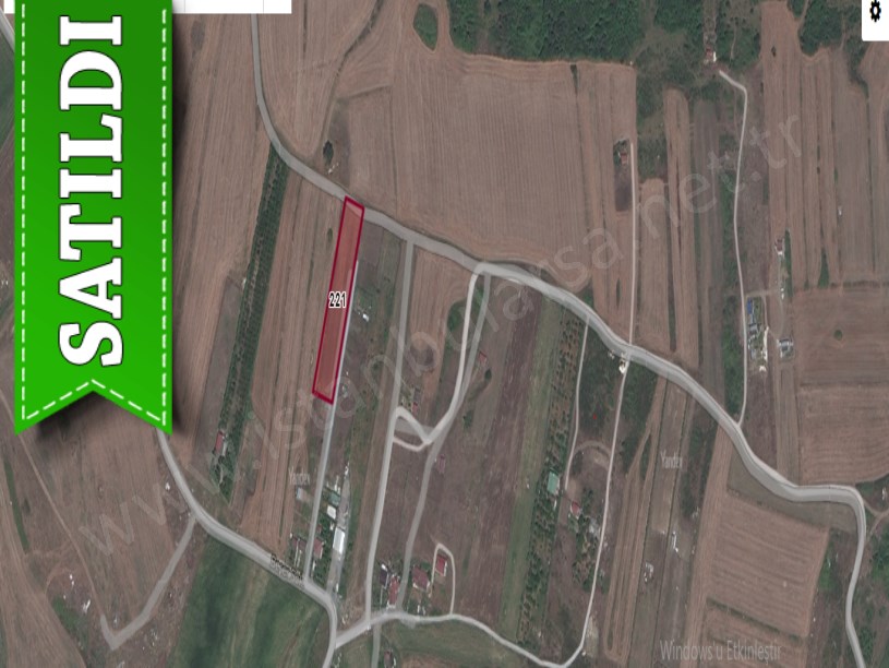 Arnavutköy Haraççıda Satılık Arsa , 190 M2 Yola Cephe