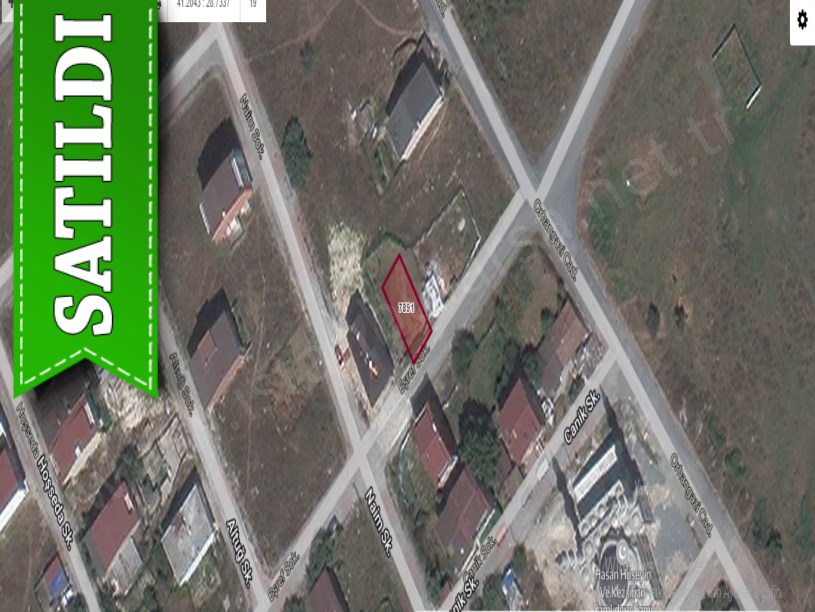 Arnavutköy Çardaktepede Satılık Arsa , 132 m2 İmarlı Müstakil 