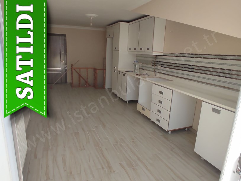 Arnavutköy Merkezde Satılık Dubleks , 6 Yıllık Masrafsız 