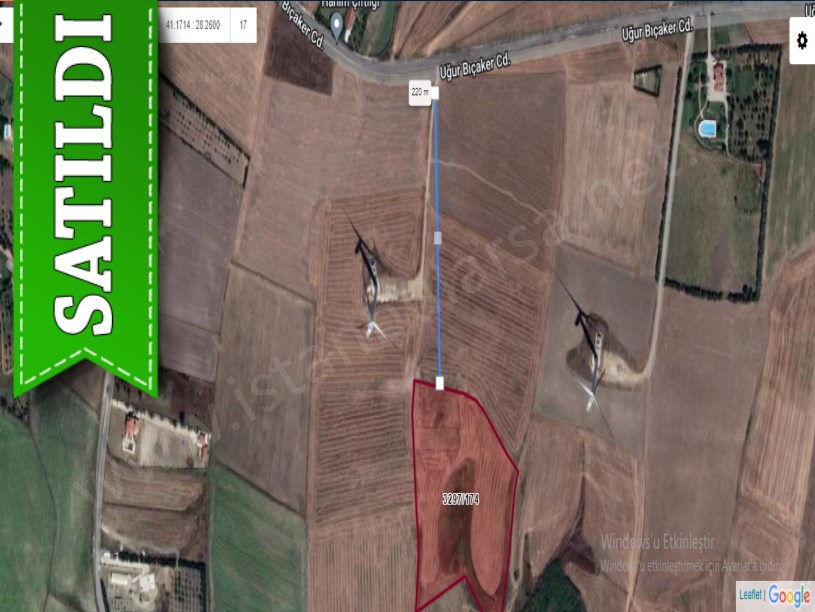 Silivri Fenerköyde Satılık Arsa , 2,750 M2 Etrafı Çevrili Yolu Var