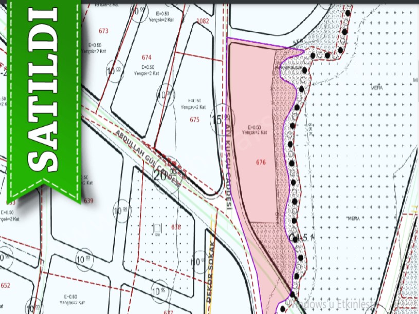 Arnavutköy İmrahorda Satılık Arsa , 197 M2 Cadde Cephe İçinde Gecekondu Var