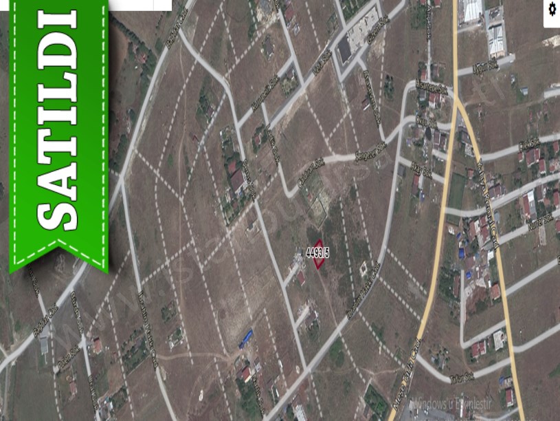 Arnavutköy Taşolukta Satılık Arsa , 363 M2 Çevrili Köşe Başı Müstakil