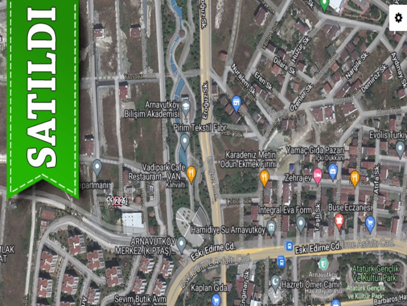 Arnavutköy Merkezde Satılık Arsa , 118 m2 Köşe Başı Vadipark Yakını