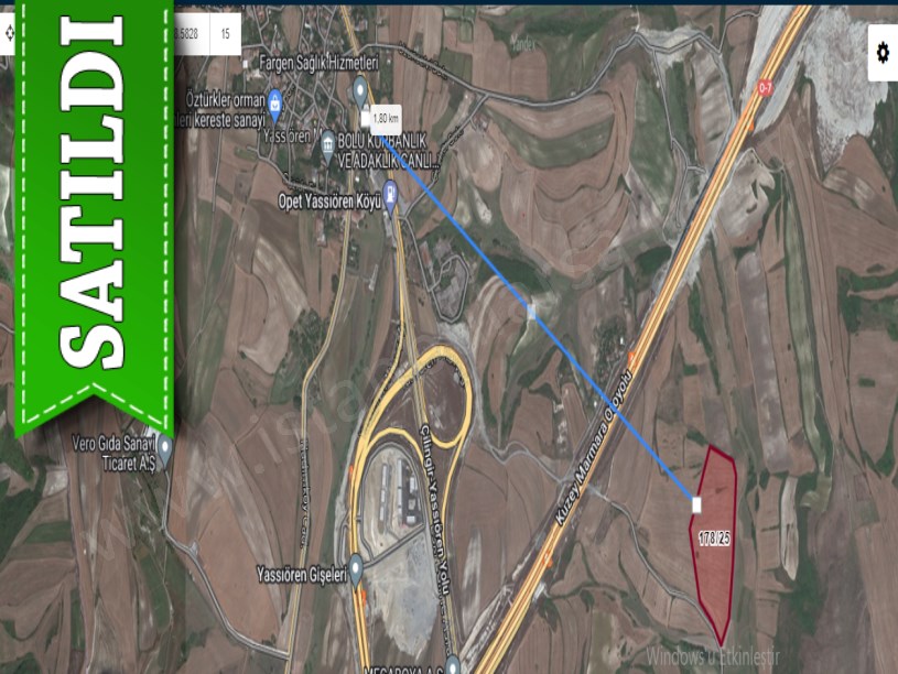 Arnavutköy Yassıörende Satılık Arsa , 292 M2  Cadde Cephe 