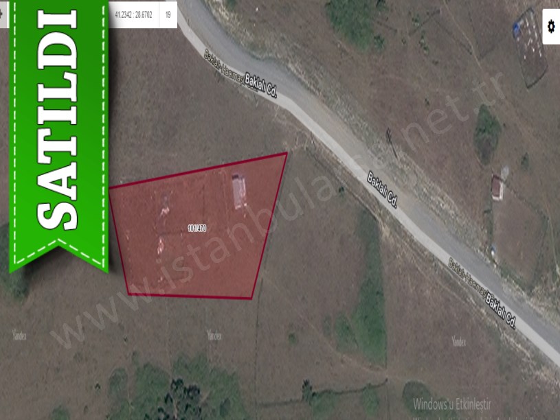 Arnavutköy Tayakadında Satılık Arsa , 190 m2 Caddeye Yakın Hisseli
