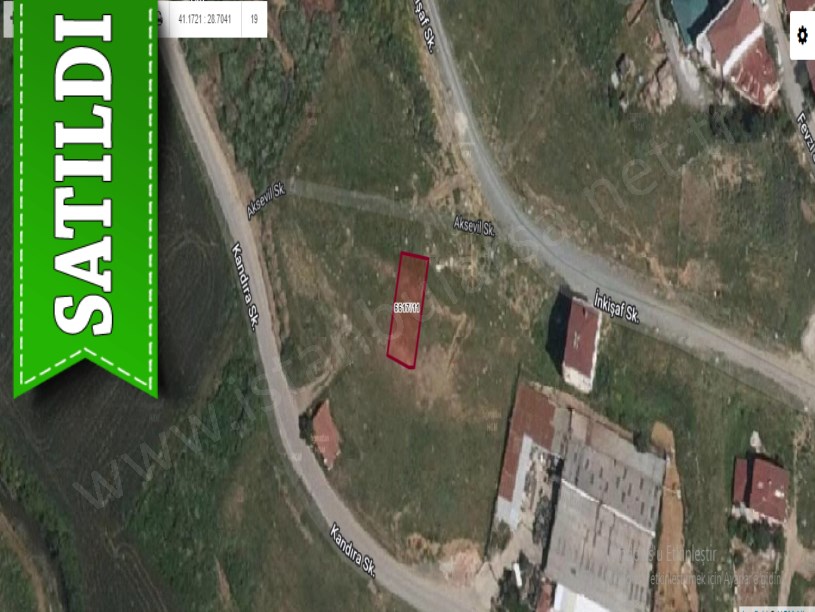 Arnavutköy Haraççıda Satılık Arsa , 191 m2 Evlerin Yakını Yolu Var