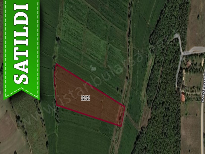 Çatalca Çiftlikköyde Satılık Arsa , 901 M2 Caddeye Yakın