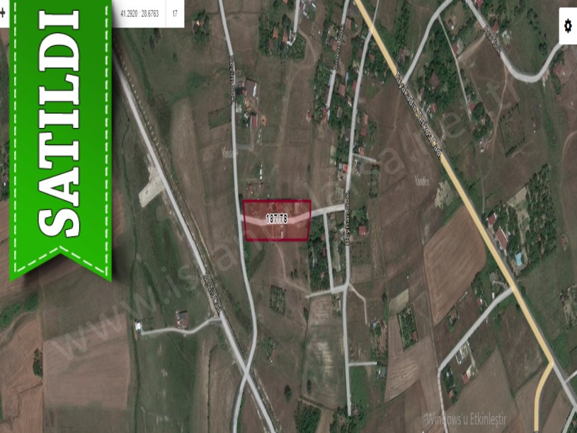 Arnavutköy Tayakadında Satılık Arsa , 160 M2 Caddeye Yakın Yolu Var