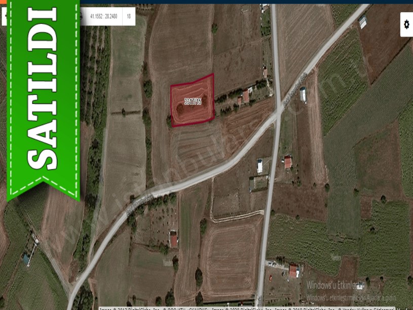 Silivri Fenerköyde Satılık Arsa , 720 m2 Çevrili Yolu Var