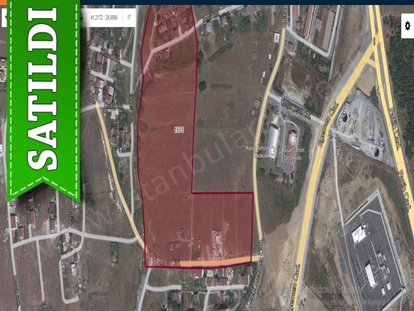 Arnavutköy Taşolukta Satılık Arsa , 270 m2 Cadde Cephe Çevrili
