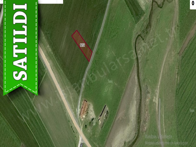 Tekirdağ Saray Sofularda Satılık Arsa , 878 m2 Köy Dibinde İmarlı