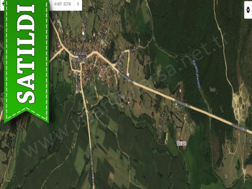 Çatalca Karacaköyde Satılık Arsa ,  471 M2 Yolu Var Hisseli
