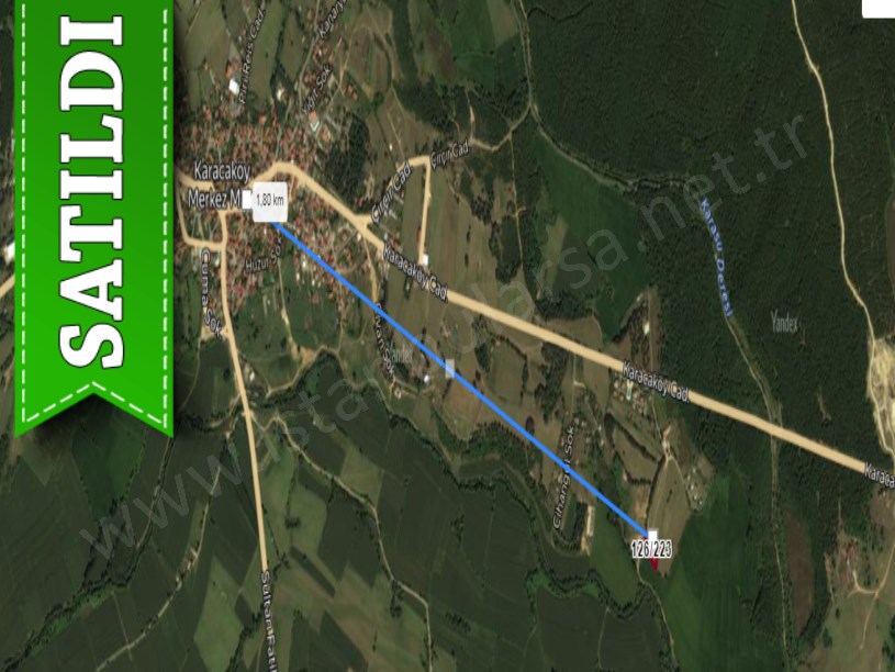 Çatalca Karacaköyde Satılık Arsa ,  471 M2 Yolu Var Hisseli