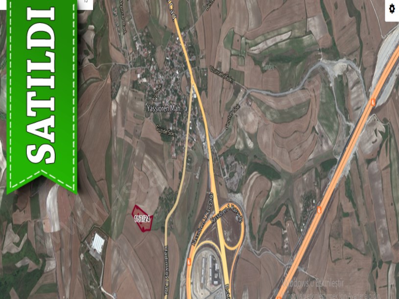 Arnavutköy Yassıörende Satılık Arsa , 286 m2 Caddeye Yakın