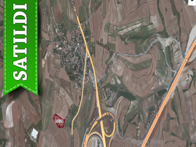 Arnavutköy Yassıörende Satılık Arsa , 286 m2 Caddeye Yakın