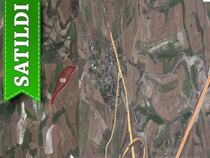 Arnavutköy Yassıörende Satılık Arsa , 1,315 M2 Yolu Var