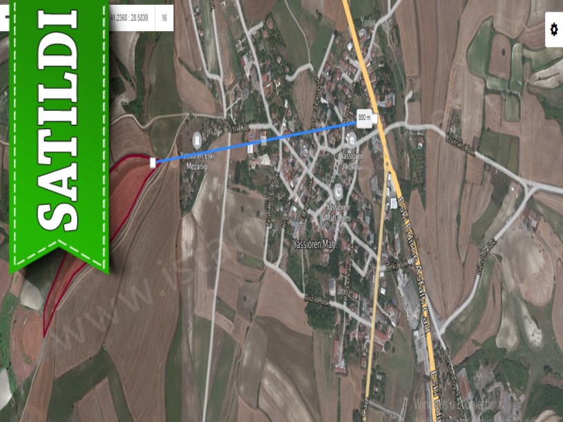 Arnavutköy Yassıörende Satılık Arsa , 1,315 M2 Yolu Var