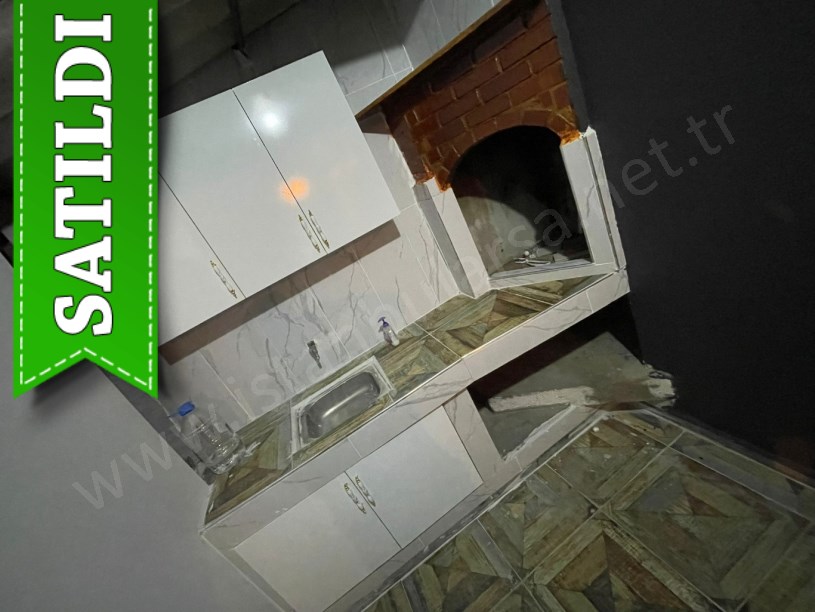 Arnavutköy Karaburunda Satılık Villa , 3 Katlı Deniz Manzaralı Masrafsız