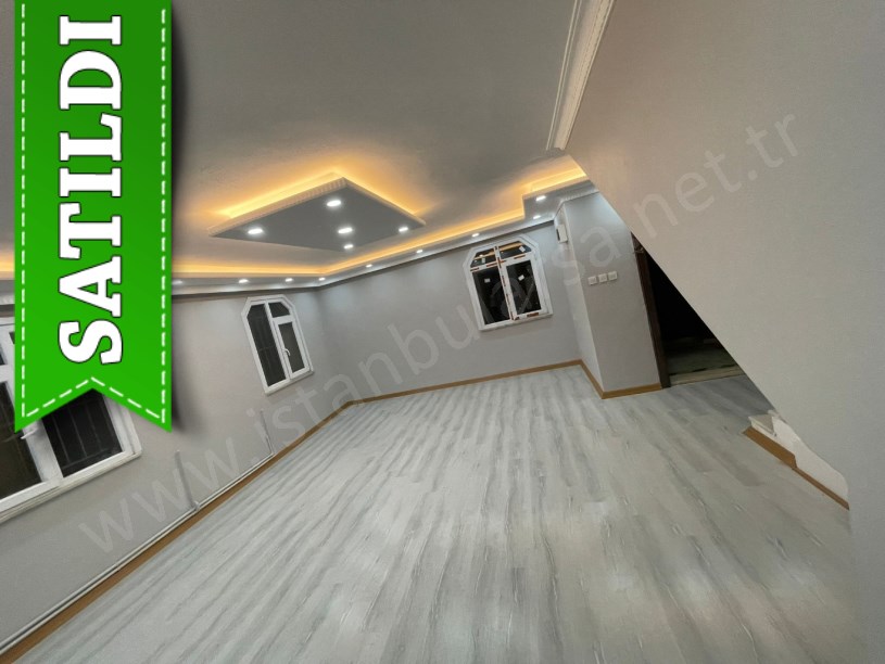 Arnavutköy Karaburunda Satılık Villa , 3 Katlı Deniz Manzaralı Masrafsız