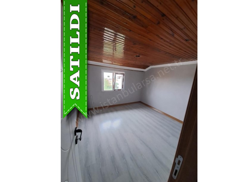 Arnavutköy Karaburunda Satılık Villa , 3 Katlı Deniz Manzaralı Masrafsız