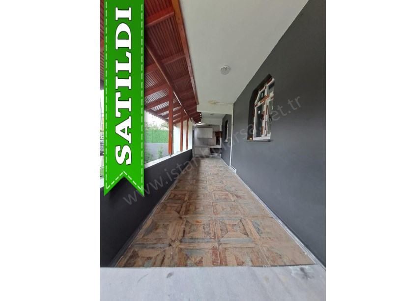 Arnavutköy Karaburunda Satılık Villa , 3 Katlı Deniz Manzaralı Masrafsız