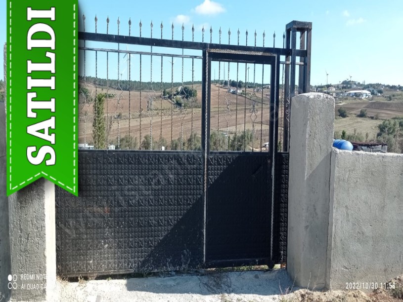 Çatalca Elbasanda Satılık Arsa , 500 M2 Etrafı Çevrili Evlerin Yakını