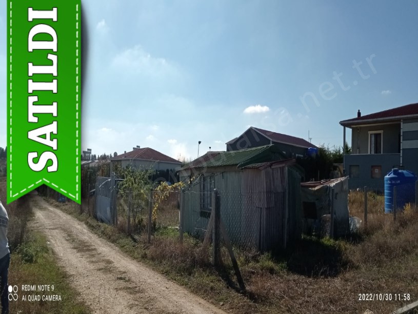 Çatalca Elbasanda Satılık Arsa , 500 M2 Etrafı Çevrili Evlerin Yakını