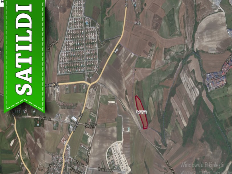 Arnavutköy Yeşilbayırda Satılık Arsa , 302 M2 Caddeye Yakın 