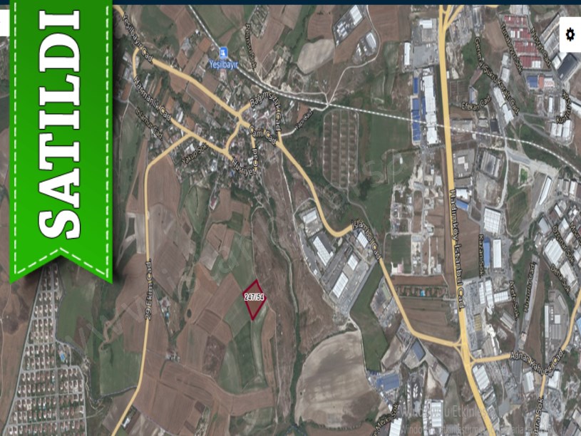 Arnavutköy Yeşilbayırda Satılık Arsa , 134 M2 Yolu Var Fabrikalara Yakın