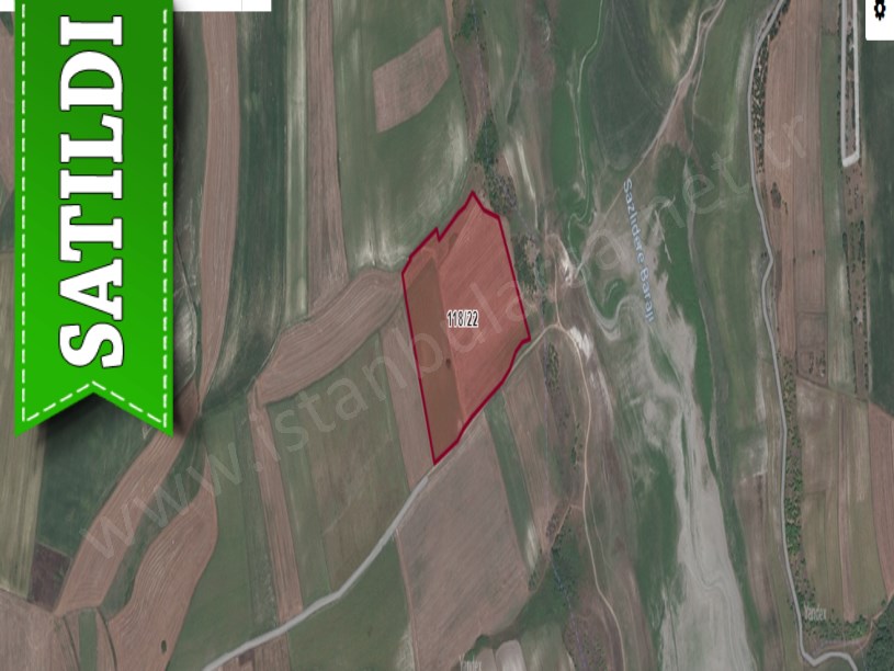 Arnavutköy Çilingirde Satılık Arsa , 526 M2 Hisseli Yolu Var