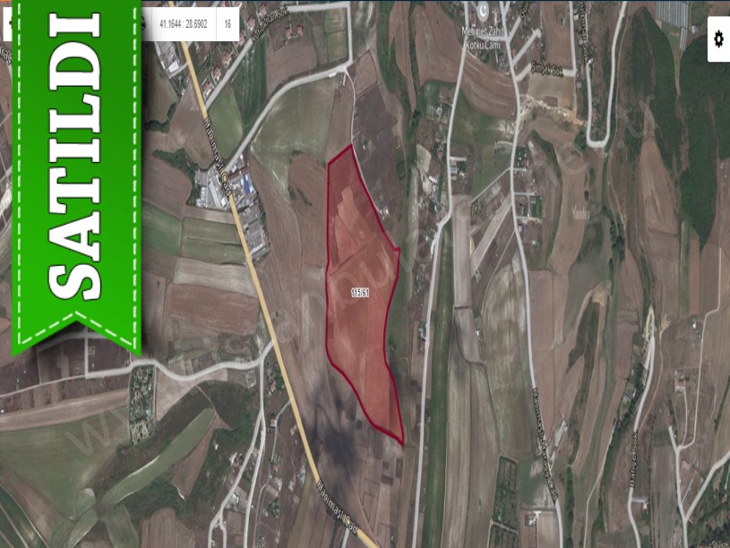 Arnavutköy Hacımaşlıda Satılık Arsa , 189 M2 Yolu Var Evlerin Yakını