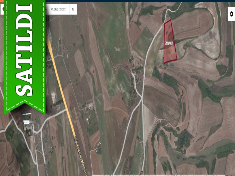 Arnavutköy Yassıörende Satılık Arsa , 301 M2 Yolu Var İmarlı