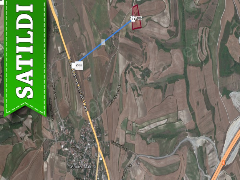 Arnavutköy Yassıörende Satılık Arsa , 301 M2 Yolu Var İmarlı