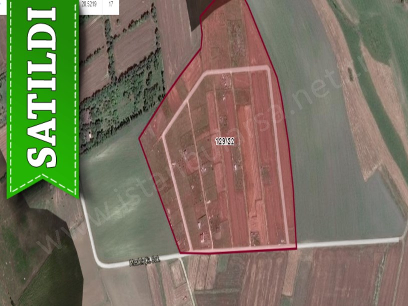 Çatalca İzzettinde Satılık Arsa , 600 m2 Yolu Var 