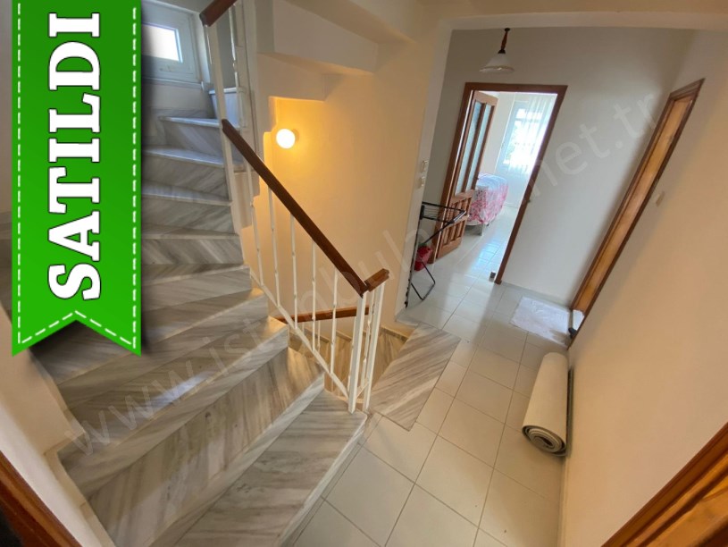 Balıkesir Edremit Avcılar Mah. Satılık Villa , 3 Katlı Denize Yakın