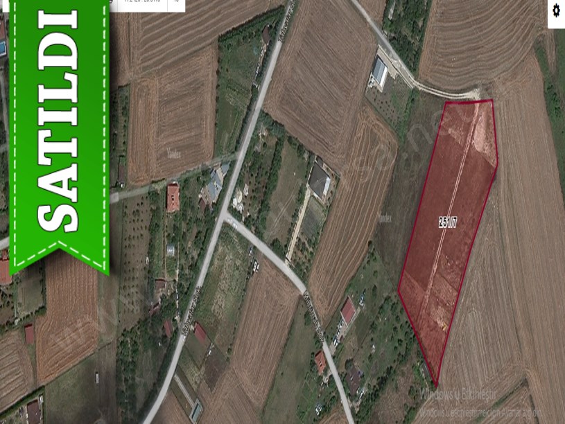 Çatalca Kestanelikte Satılık Arsa , 523 M2 Evlerin Yakını Yolu Var