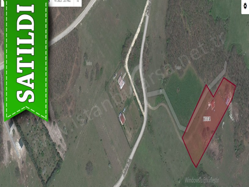 Çatalca Binkılıçta Satılık Arsa , 200 m2 Yolu Var İçinde Yapı Var 
