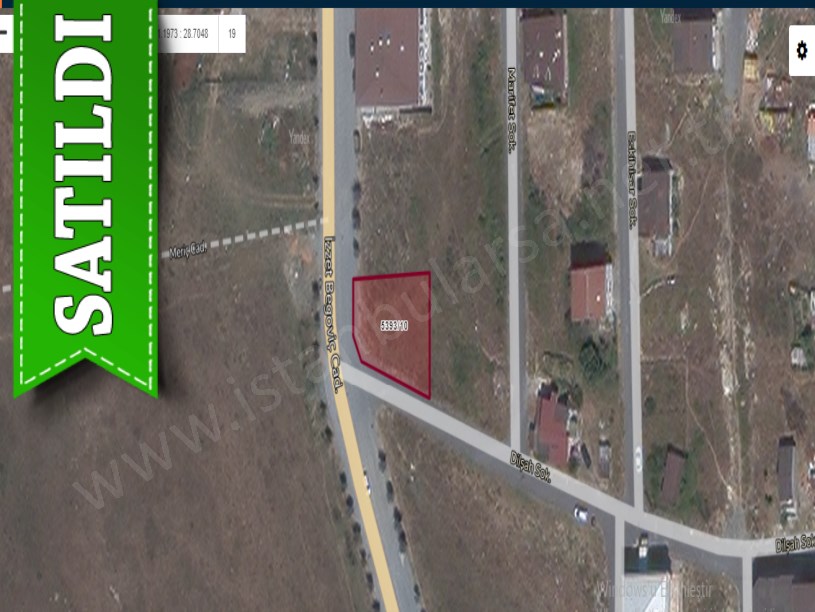 Arnavutköy Taşolukta Satılık Arsa , 438 M2 Cadde Cephe Köşe Başı