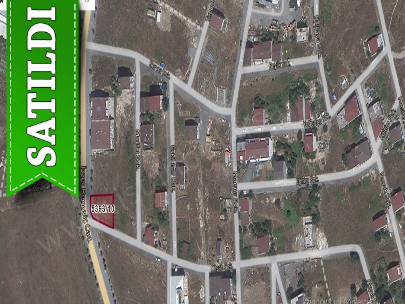 Arnavutköy Taşolukta Satılık Arsa , 438 M2 Cadde Cephe Köşe Başı