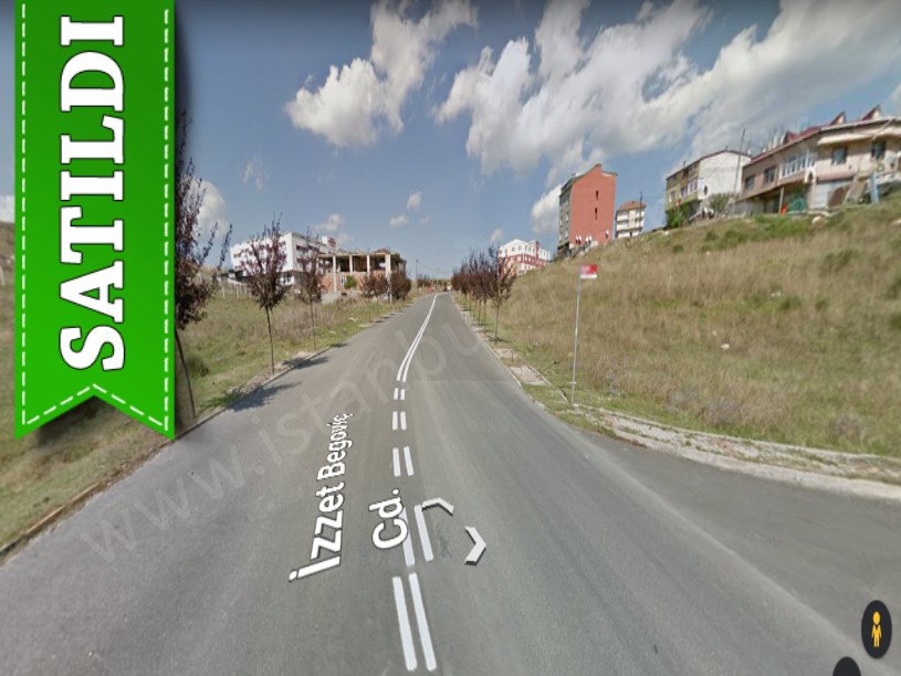 Arnavutköy Taşolukta Satılık Arsa , 438 M2 Cadde Cephe Köşe Başı