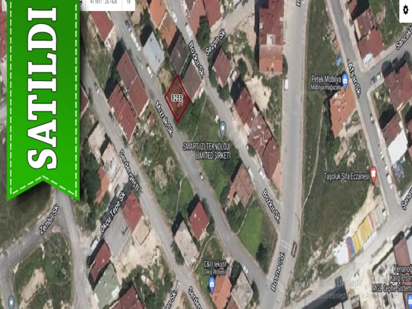 Arnavutköy İslambeyde Satılık Arsa , 135 M2 İmarlı Müstakil