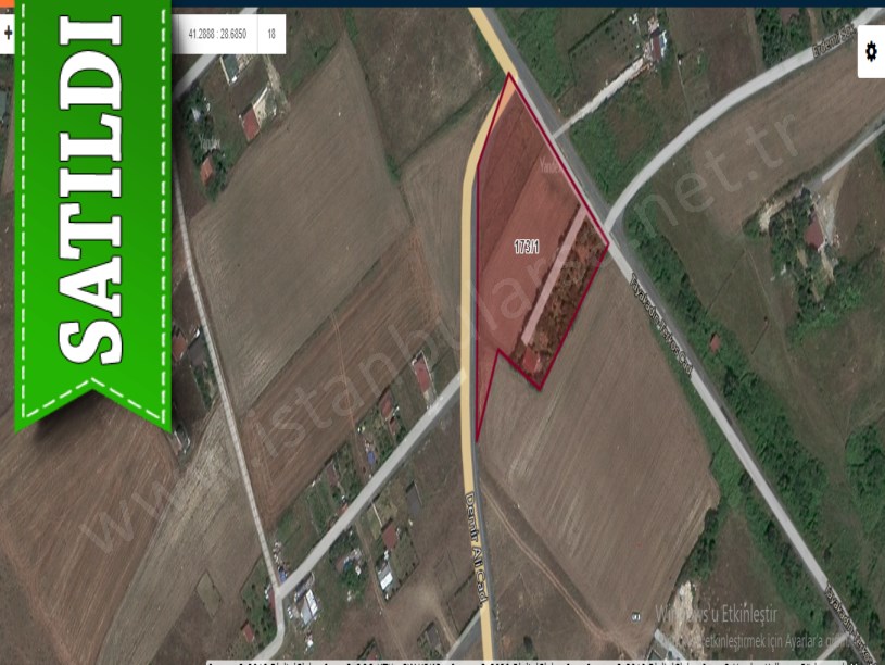 Arnavutköy Tayakadında Satılık Arsa , 455 M2 Cadde Cephe 