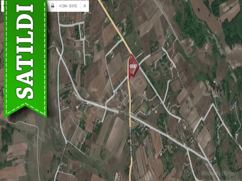 Arnavutköy Tayakadında Satılık Arsa , 455 M2 Cadde Cephe 