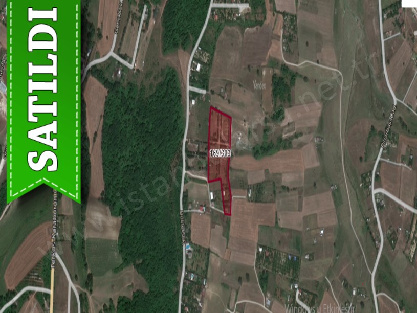 Arnavutköy Tayakadında Satılık Arsa , 212 M2 Yolu Var Evlerin Yakını