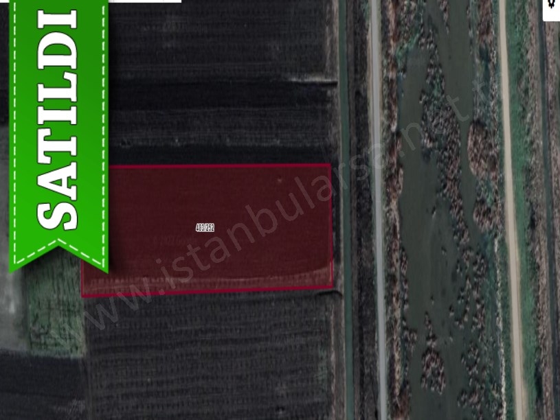 Çatalca Ferhatpaşada Satılık Arsa , 283 m2 Yolu Var 