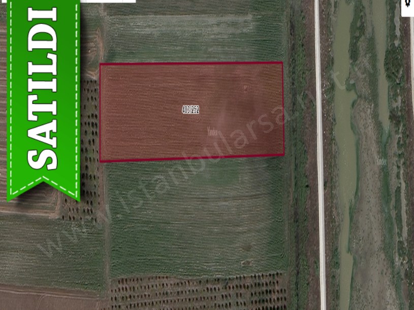 Çatalca Ferhatpaşada Satılık Arsa , 283 m2 Yolu Var 