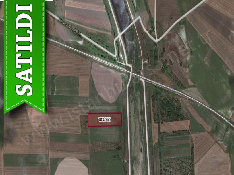 Çatalca Ferhatpaşada Satılık Arsa , 283 m2 Yolu Var 