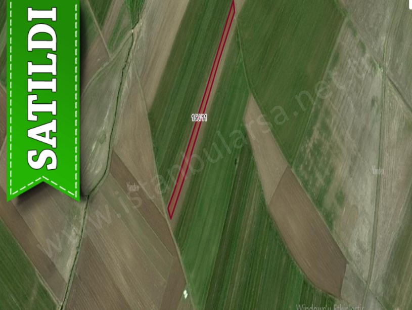 Kırklareli Vize Hasbuğa Köyünde  Satılık Tarla , 2,638 M2 Yolu Var